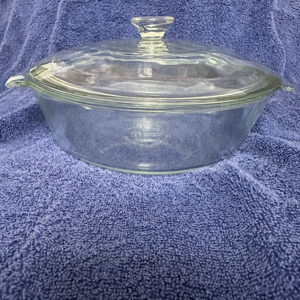 Anchor Hocking Clear Glass 1.5 Quart Dish #437 With Lid